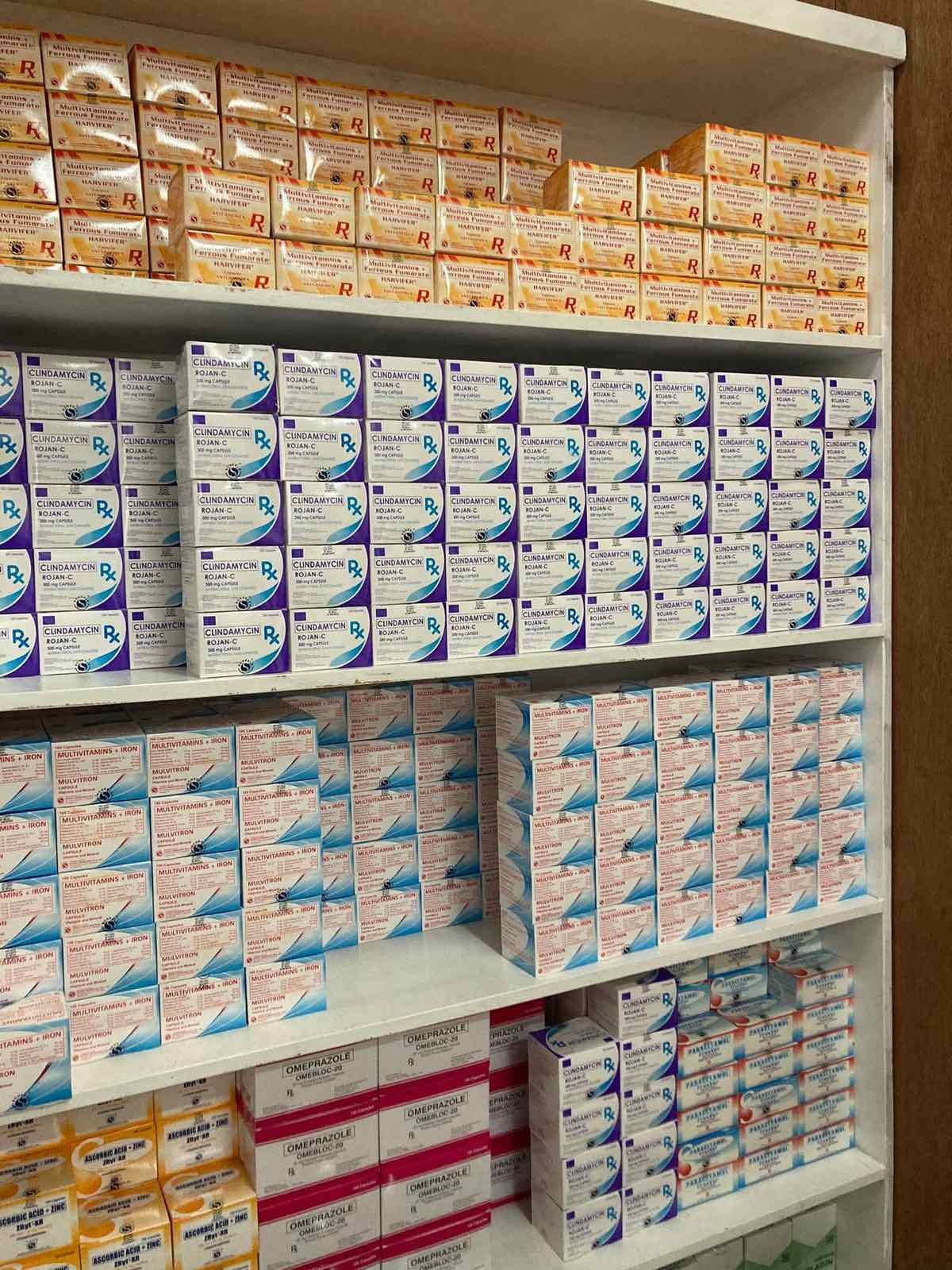 Shelves stocked with ROJAN-C Clindamycin and other Rojanzar products